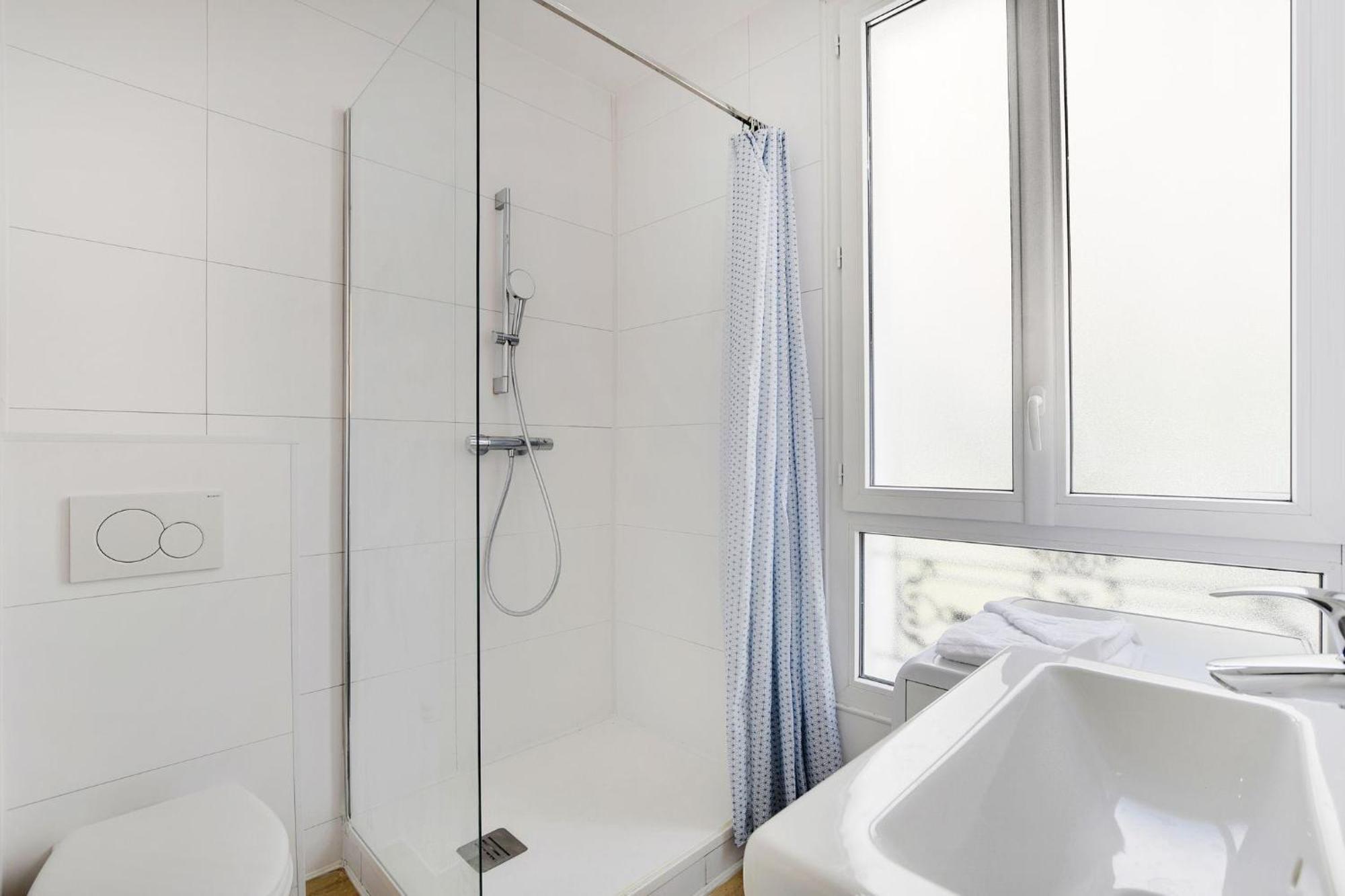 Newly Restored - Montmartre Apartment Paris